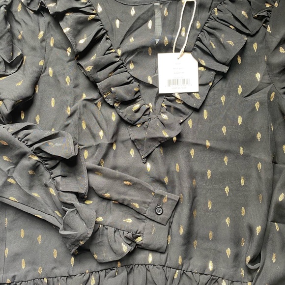 Free Generation LA Sheer top with Gold Detail - Picture 2 of 6